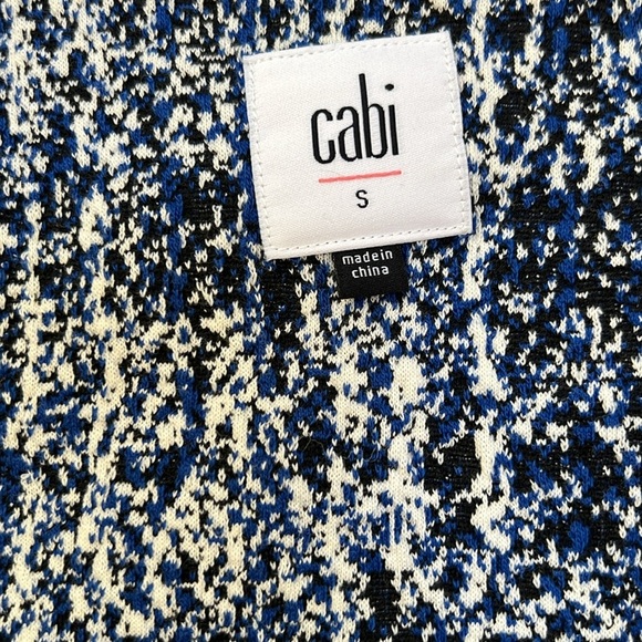 Cabi small reina club blue multi blazer and skirt set. - Picture 12 of 16